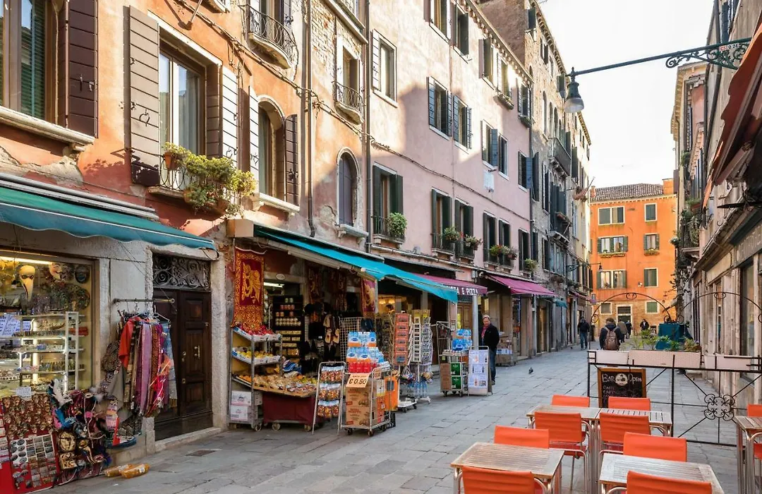 Vha Collection - Biennale 1 & 2 , Elegant Apartments 15 Min Walk From St Marks Square-1