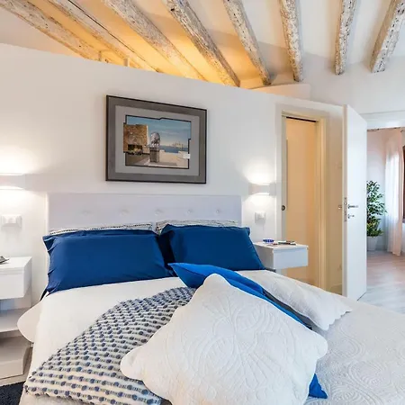 Vha Collection - Biennale 1 & 2 , Elegant Apartments 15 Min Walk From St Marks Square-2